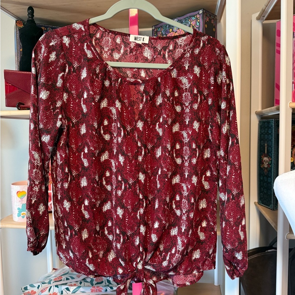 West K Women's Blouse size small NWOT